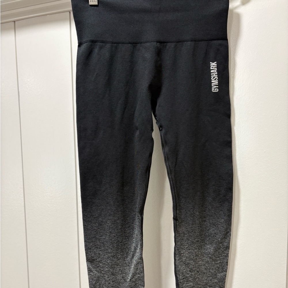 Gymshark Adapt Ombre Seamless Leggings 22” Mid Rise Size Small Black Grey